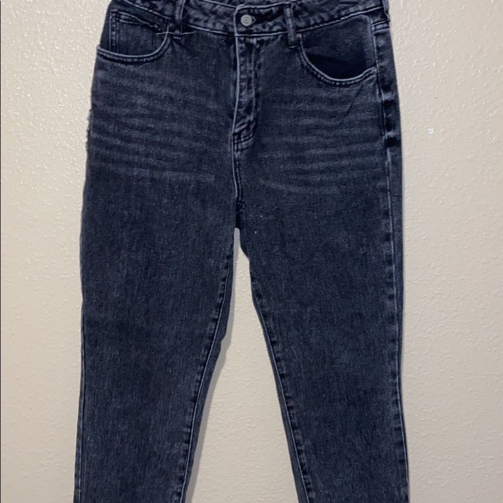 black mom jeans